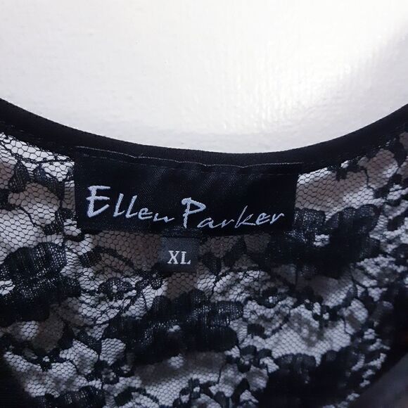 Ellen Parker High Low Lace Back Dress - Picture 4 of 11